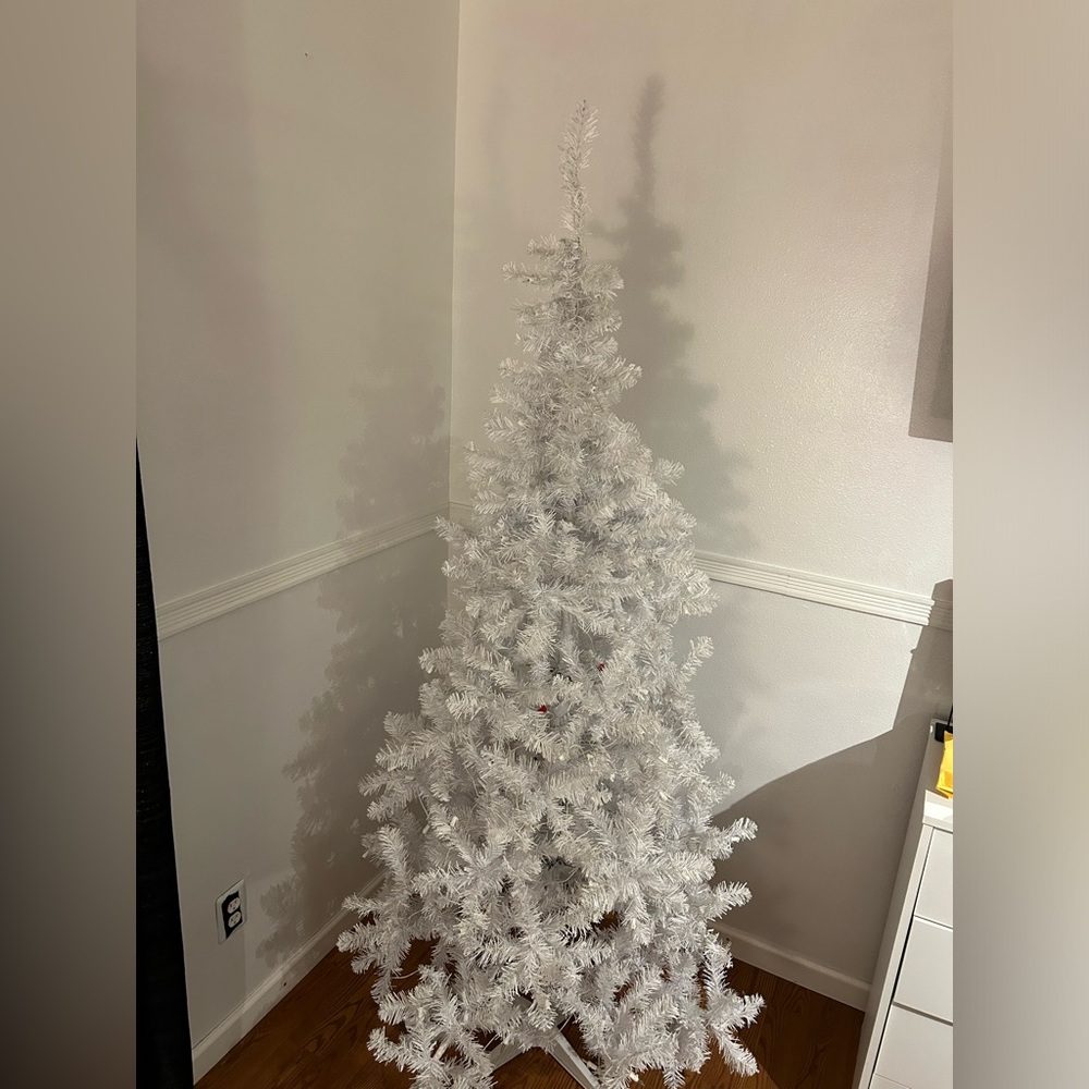 6.5 Ft White Pre-Lit Christmas Tree
